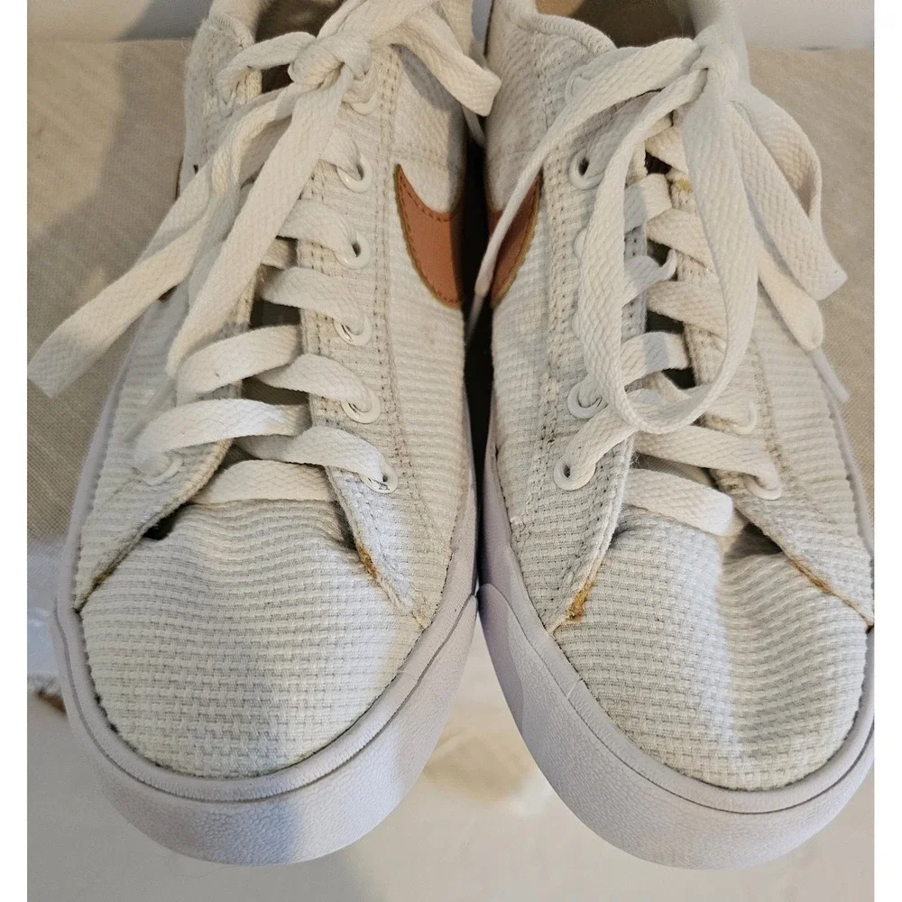 Nike Girls White Lace Up Logo Sneaker 7